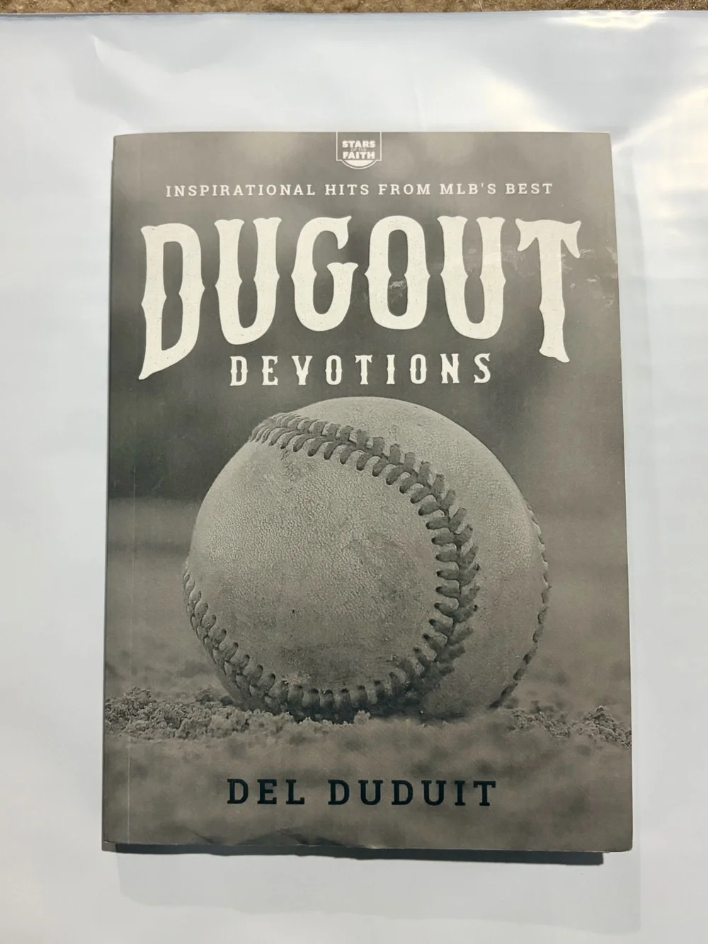 Stars of Faith Dugout Devotions by Del Duduit - Gray Cover
